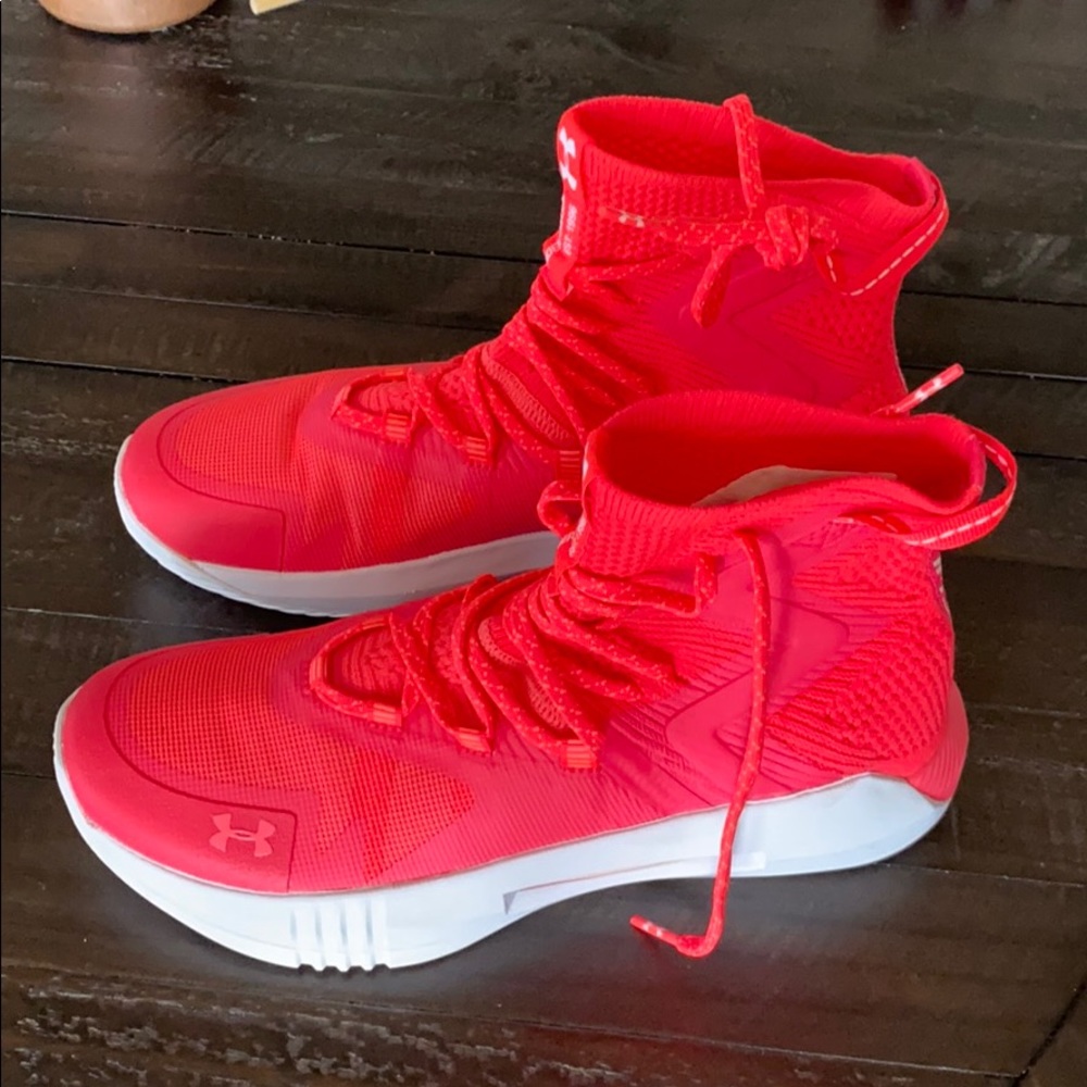 “Highlight” pink under armor high tops